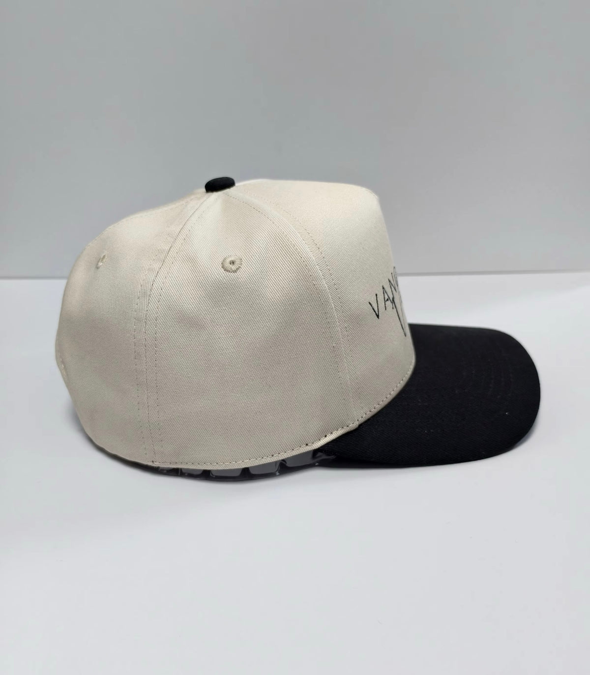 The Heritage Cap (Black/Cream)